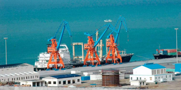 Looking beyond dynastic politics