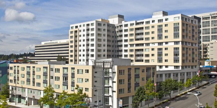 Chinese envoy expresses interest in the manufacturing and housing sectors