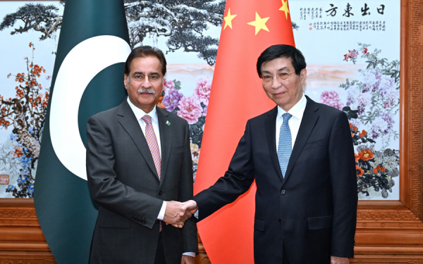 وانگ حونینگ کی پاکستان کی قومی اسمبلی کے اسپیکر سردار ایاز صادق سے ملاقات