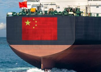 آبنائے ہرمز سے تیل کے تین جہاز گزرنے کی اجازت دینے پر چین کا اظہار تشکر